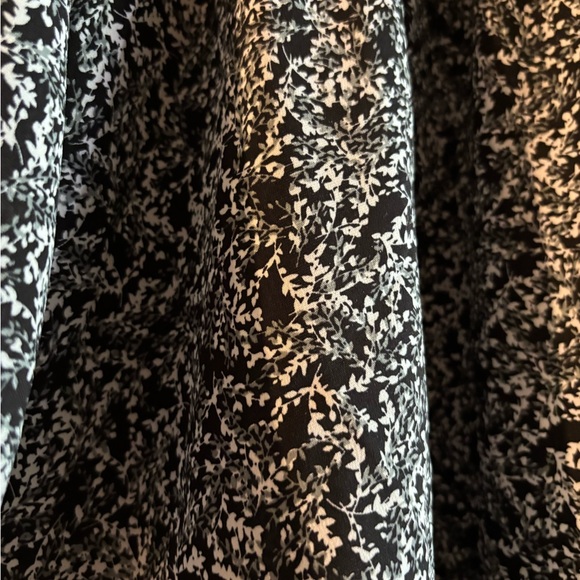 Yak and Yeti Black & White Printed Short-Sleeve Maxi Dress XL - Picture 3 of 6